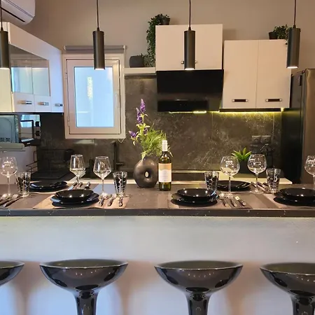 Luxvilla *