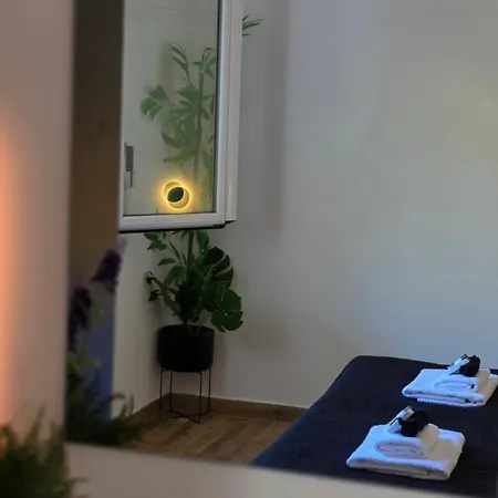 Luxvilla *