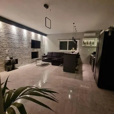 Luxvilla Vilă *