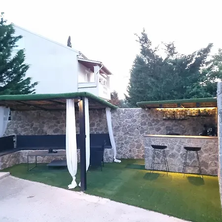 Luxvilla Vilă Agioi Deka (Corfu)