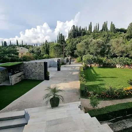 Luxvilla Agioi Deka (Corfu)