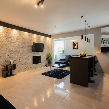 Luxvilla Villa