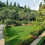 Luxvilla Villa *