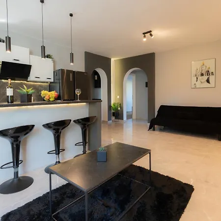 Luxvilla Villa