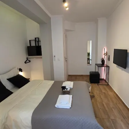 Luxvilla Agioi Deka (Corfu)